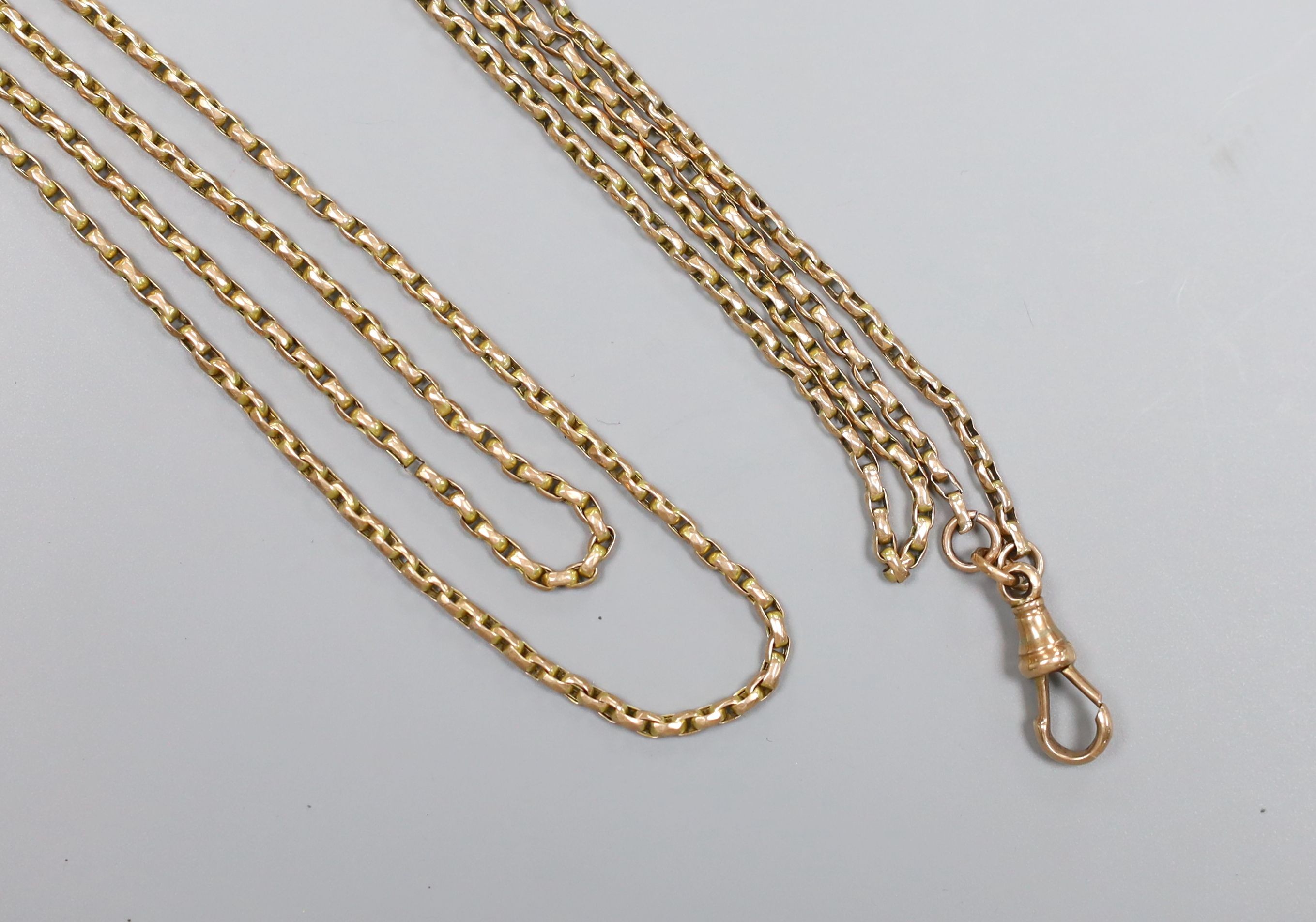 An Edwardian 9ct guard chain, 160cm, 23.3 grams.